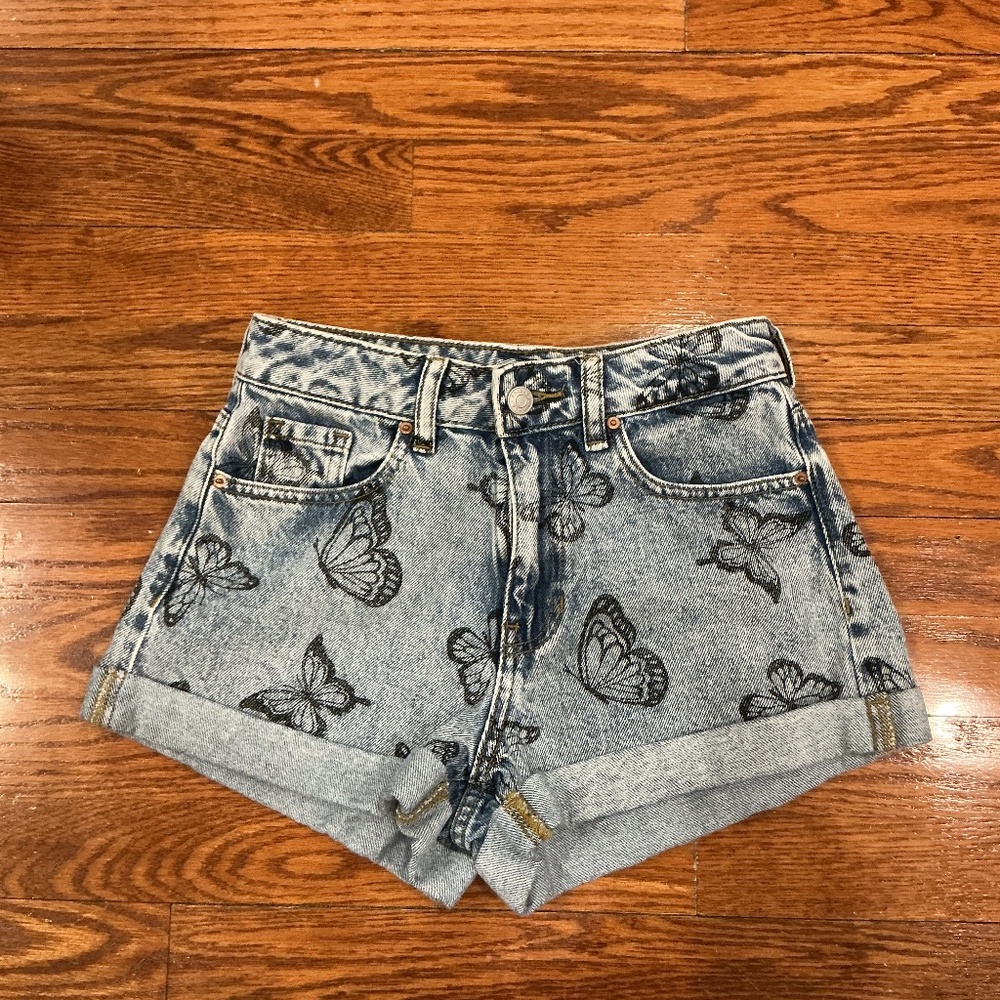 Pacsun short jeans size 24